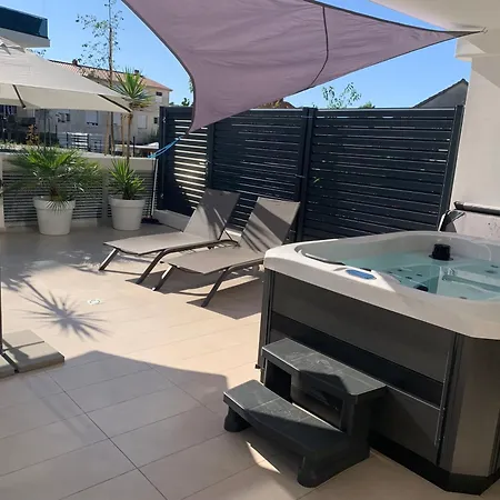 Capitol Exclusive With Private Terrace *
